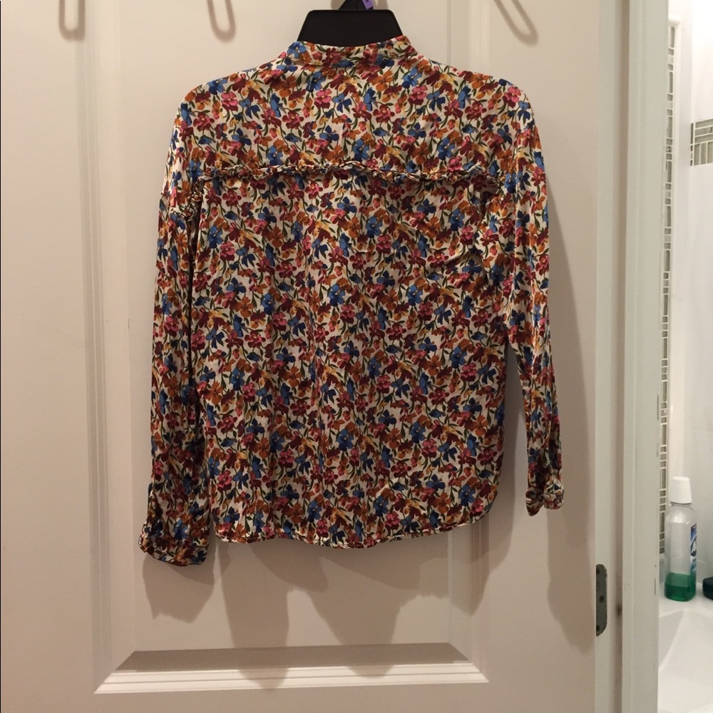 Zara flowered girl top. Buttoned down. - Picture 5 of 5